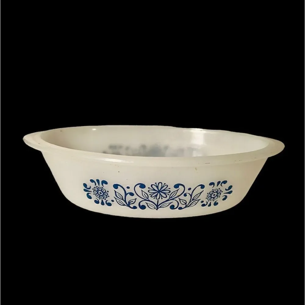 Glasbake 1 Qt Oval Casserole w/ Blue Daisy Floral Design.Used As Prop On TV Show